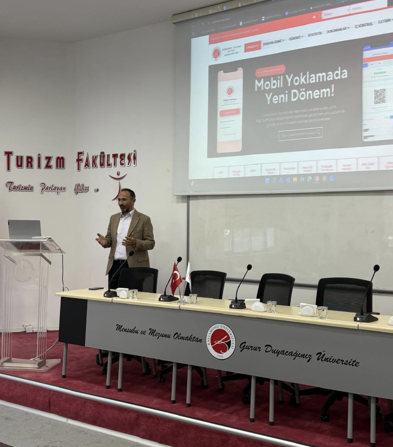 Akademik Danışman-Öğrenci Toplantıları gerçekleştirildi.