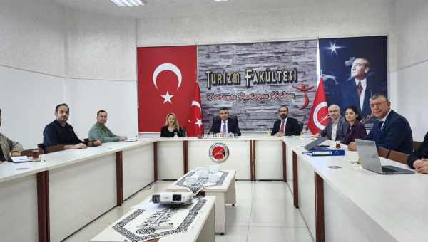 Akreditasyon ve Kalite Üst Komisyon Toplantısı yapıldı