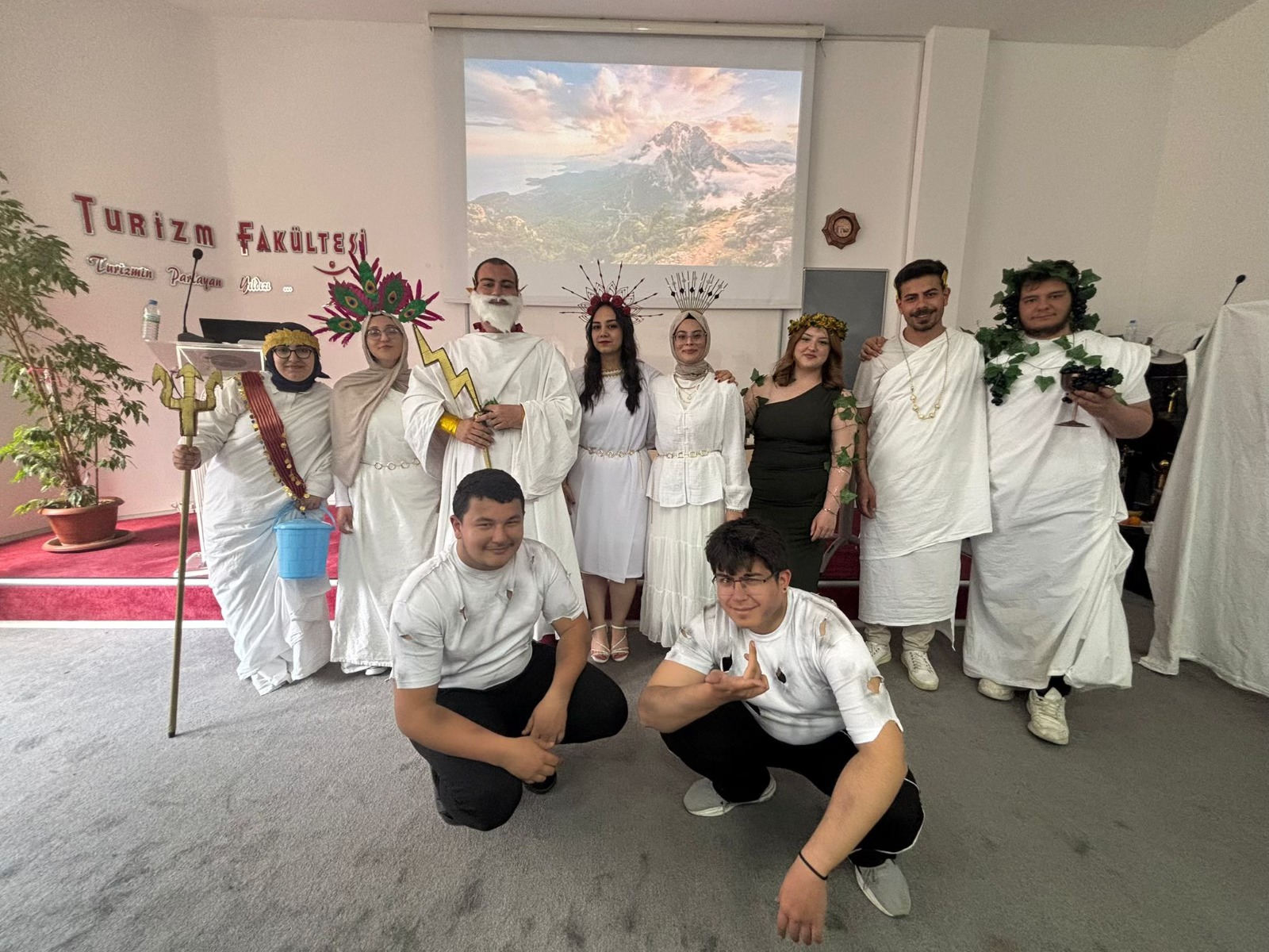 Olympos'ta Bir Akşam Yemeği